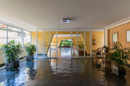 Apartamento à venda com 53m², 2 quartos e 1 vagaÁrea comum - Hall social