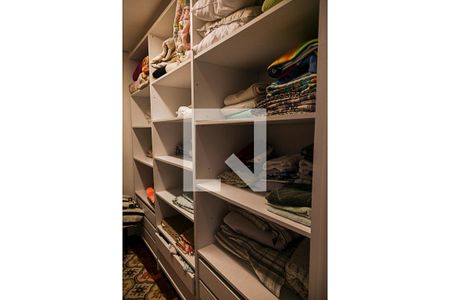 Casa para alugar com 400m², 4 quartos e 4 vagasCloset