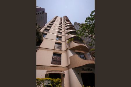 Apartamento para alugar com 85m², 2 quartos e 1 vaga Apartamento para alugar com 85m², 2 quartos e 1 vagaFachada