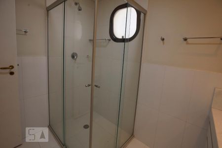 Apartamento para alugar com 85m², 2 quartos e 1 vaga Apartamento para alugar com 85m², 2 quartos e 1 vagaBanheiro da Suíte