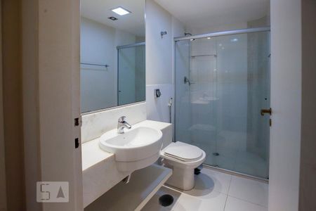 Apartamento para alugar com 85m², 2 quartos e 1 vaga Apartamento para alugar com 85m², 2 quartos e 1 vagaBanheiro