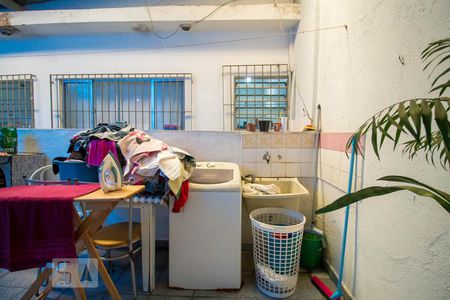 Casa à venda com 140m², 2 quartos e sem vagaLavanderia 