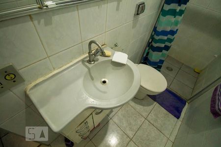 Casa à venda com 140m², 2 quartos e sem vagaBanheiro 