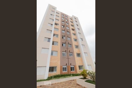 Apartamento para alugar com 48m², 2 quartos e 1 vaga Apartamento para alugar com 48m², 2 quartos e 1 vagaFachada