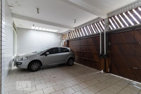 Garagem de casa à venda com 5 quartos, 300m² em Jardim da Saúde , São Paulo