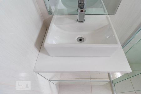 Apartamento à venda com 78m², 2 quartos e 1 vagaBanheiro da Suíte 1