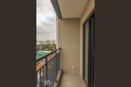 Varanda  de kitnet/studio à venda com 1 quarto, 25m² em Indianópolis, São Paulo
