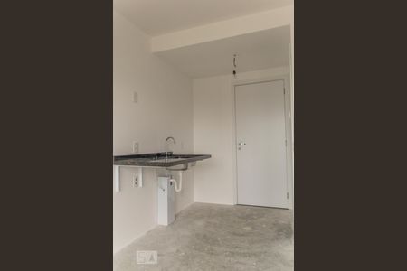 Cozinha de kitnet/studio à venda com 1 quarto, 25m² em Indianópolis, São Paulo