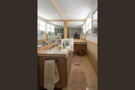 Apartamento à venda com 303m², 3 quartos e 2 vagasBanheiro Quarto 3 suíte