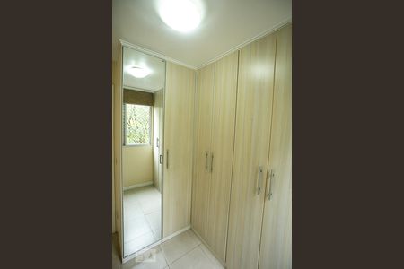 Quarto 1 de apartamento para alugar com 3 quartos, 68m² em Paraíso do Morumbi, São Paulo