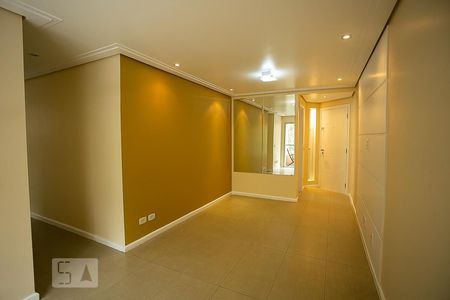 Sala de apartamento para alugar com 3 quartos, 68m² em Paraíso do Morumbi, São Paulo