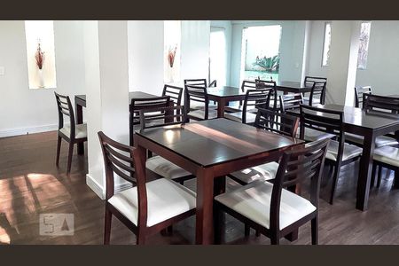 Apartamento à venda com 68m², 3 quartos e 2 vagas Apartamento à venda com 68m², 3 quartos e 2 vagasÁrea comum - Salão de festas