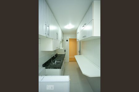 Apartamento à venda com 68m², 3 quartos e 2 vagas Apartamento à venda com 68m², 3 quartos e 2 vagasCozinha