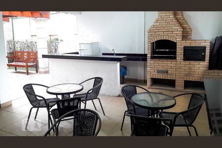 Apartamento à venda com 68m², 3 quartos e 2 vagas Apartamento à venda com 68m², 3 quartos e 2 vagasÁrea comum - Churrasqueira