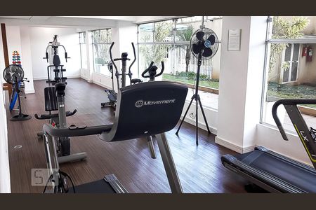 Apartamento à venda com 68m², 3 quartos e 2 vagas Apartamento à venda com 68m², 3 quartos e 2 vagasÁrea comum - Academia