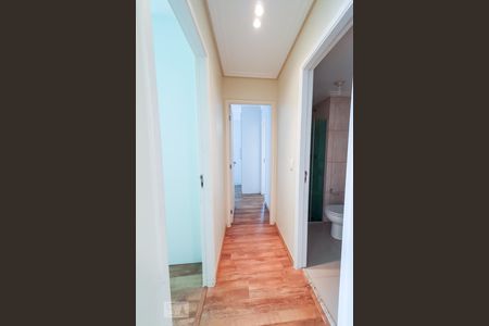 Corredor de apartamento para alugar com 2 quartos, 63m² em Barra Funda, São Paulo