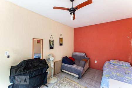 Casa à venda com 192m², 4 quartos e 3 vagas Casa à venda com 192m², 4 quartos e 3 vagasQuarto 2