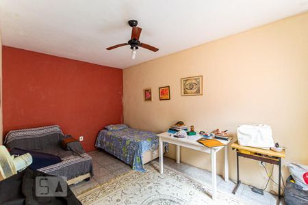 Casa à venda com 192m², 4 quartos e 3 vagas Casa à venda com 192m², 4 quartos e 3 vagasQuarto 2