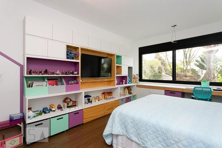 Casa à venda com 496m², 4 quartos e 4 vagas Casa à venda com 496m², 4 quartos e 4 vagasSuíte 3