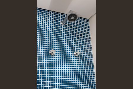 Casa à venda com 496m², 4 quartos e 4 vagas Casa à venda com 496m², 4 quartos e 4 vagasBanheiro da Suíte 2