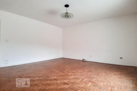 Casa à venda com 190m², 3 quartos e 2 vagas Casa à venda com 190m², 3 quartos e 2 vagasSuíte