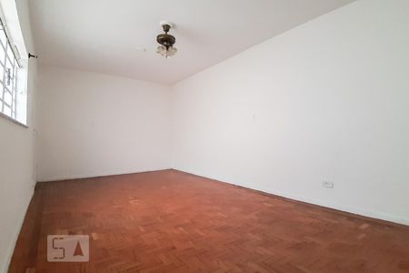 Casa à venda com 190m², 3 quartos e 2 vagas Casa à venda com 190m², 3 quartos e 2 vagasEdícula