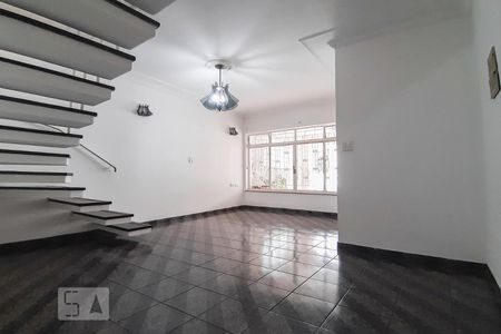 Casa à venda com 190m², 3 quartos e 2 vagas Casa à venda com 190m², 3 quartos e 2 vagasSala
