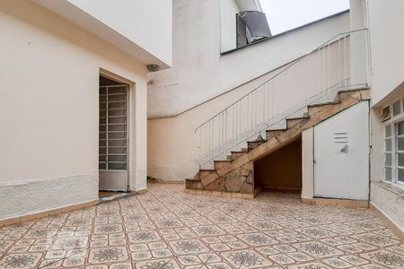 Casa à venda com 190m², 3 quartos e 2 vagas Casa à venda com 190m², 3 quartos e 2 vagasQuintal