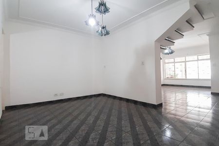 Casa à venda com 190m², 3 quartos e 2 vagas Casa à venda com 190m², 3 quartos e 2 vagasSala de Jantar