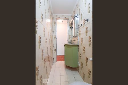 Casa à venda com 190m², 3 quartos e 2 vagas Casa à venda com 190m², 3 quartos e 2 vagasBanheiro da Suíte