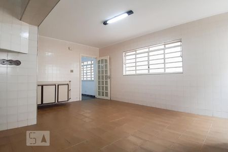 Casa à venda com 190m², 3 quartos e 2 vagas Casa à venda com 190m², 3 quartos e 2 vagasCozinha