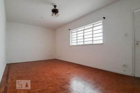 Casa à venda com 190m², 3 quartos e 2 vagas Casa à venda com 190m², 3 quartos e 2 vagasEdícula