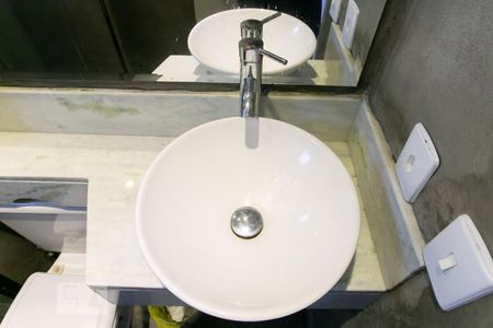 Apartamento à venda com 93m², 3 quartos e 1 vagaDetalhe banheiro