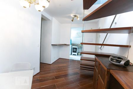 Apartamento à venda com 93m², 3 quartos e 1 vagaSala
