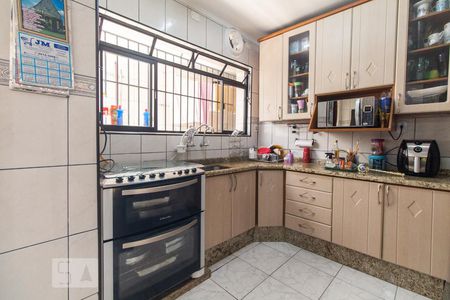 Casa à venda com 195m², 3 quartos e 2 vagasCozinha