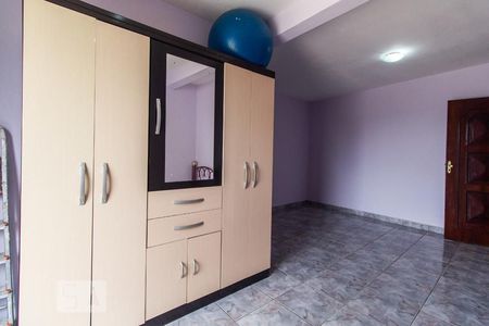 Casa à venda com 195m², 3 quartos e 2 vagasQuarto 3