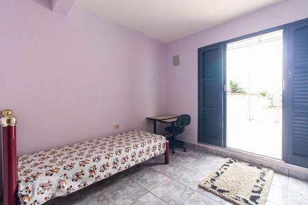 Casa à venda com 195m², 3 quartos e 2 vagasQuarto 3