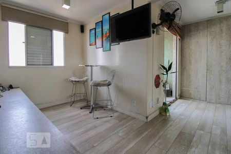 Sala / Quarto Reversível de apartamento à venda com 2 quartos, 68m² em Parque Novo Mundo, São Paulo