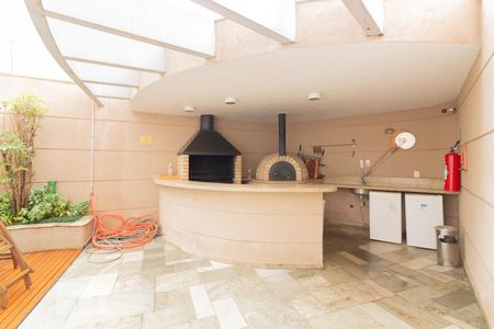 Apartamento à venda com 120m², 2 quartos e 3 vagasÁrea comum - Churrasqueira