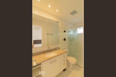 Apartamento à venda com 120m², 2 quartos e 3 vagasBanheiro Suíte 1