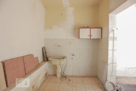 Casa à venda com 100m², 4 quartos e sem vagaÁrea de Serviço