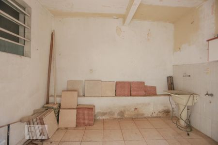 Casa à venda com 100m², 4 quartos e sem vagaÁrea de Serviço