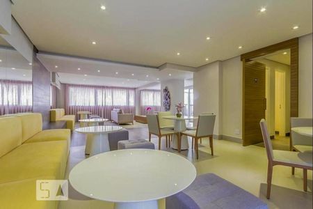 Studio à venda com 32m², 1 quarto e 1 vagaSalão de festas