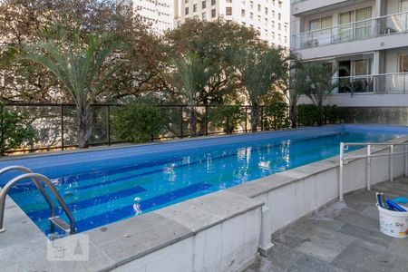 Studio à venda com 32m², 1 quarto e 1 vagaPiscina