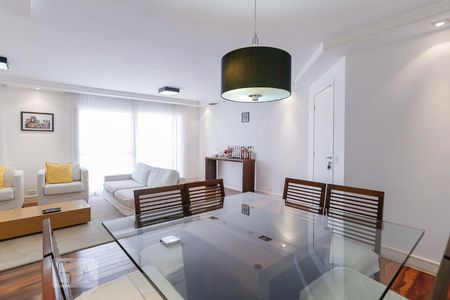 Apartamento à venda com 103m², 2 quartos e 2 vagasSala