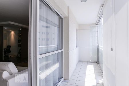 Apartamento à venda com 103m², 2 quartos e 2 vagasVaranda