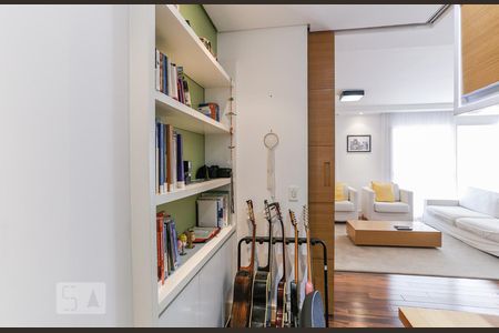Apartamento à venda com 103m², 2 quartos e 2 vagasEscritório
