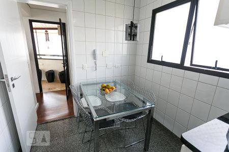Apartamento à venda com 170m², 3 quartos e 3 vagascozinha 