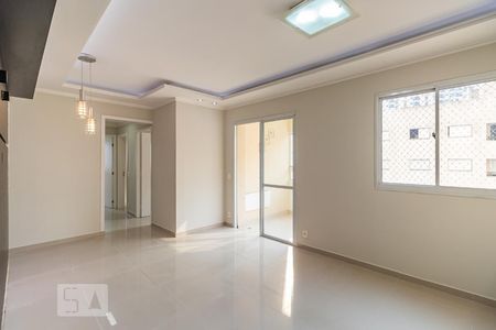 Sala de apartamento para alugar com 3 quartos, 73m² em Tamboré, Barueri