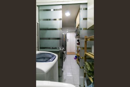 Apartamento à venda com 65m², 3 quartos e 1 vagaÁrea de Serviço